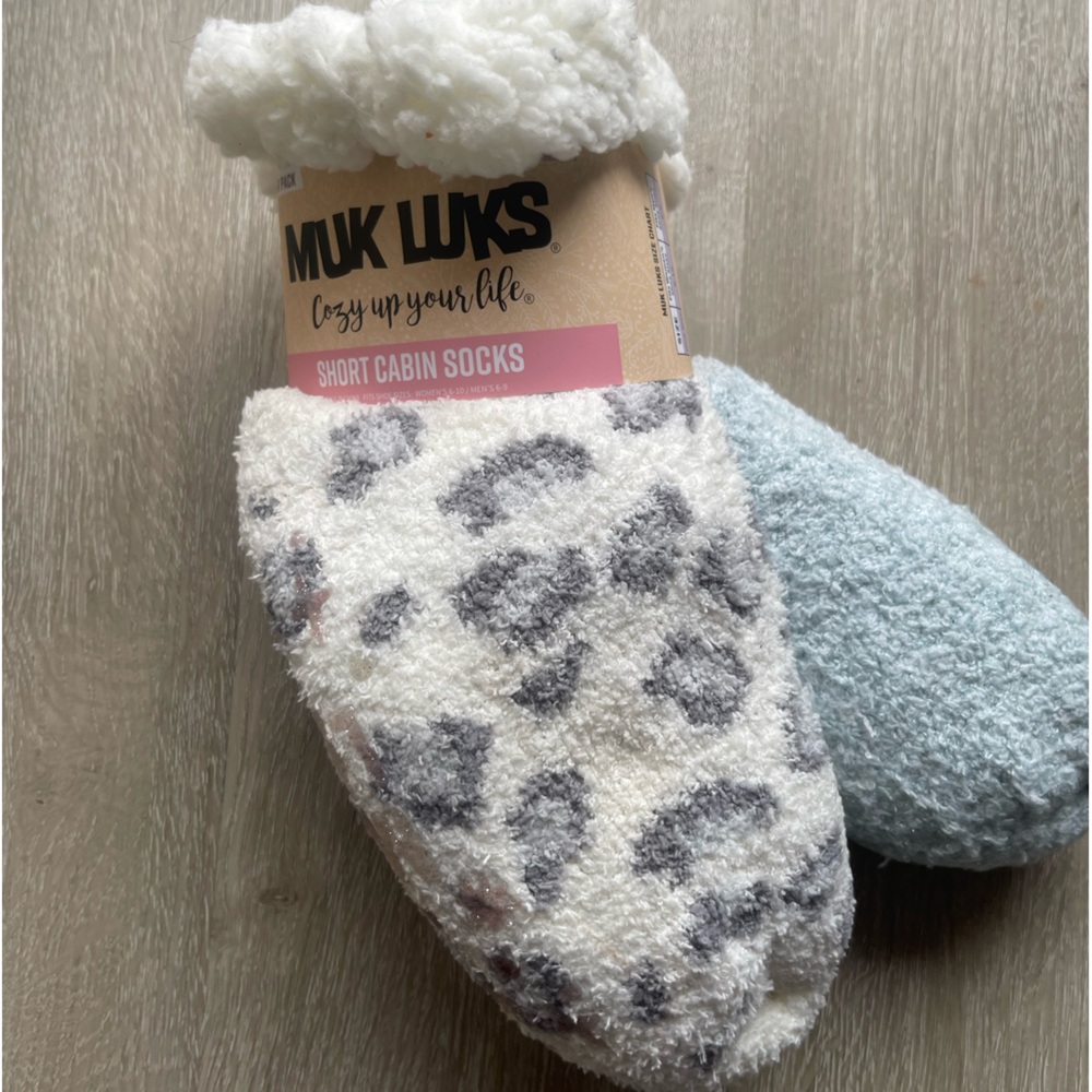 Muk Luks Short Cabin Socks (2 Pair) NWT